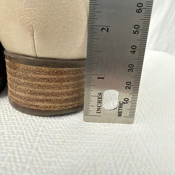 Dansko Shoes Womens 5.5-6 US Louise Beige Cream Perforated Block Heel Lace Up 36 - Picture 5 of 12